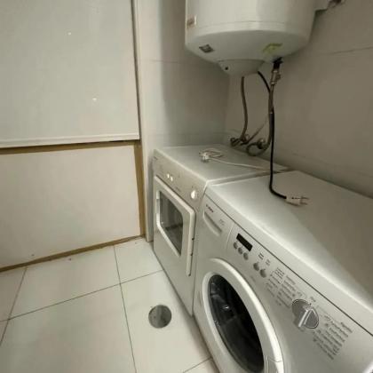 MOBILADA - Arrenda-se flat T3 com piscina - POLANA