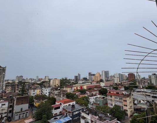 Arrenda-se flat T3 DUPLEX com vista ao mar e anexo - POLANA