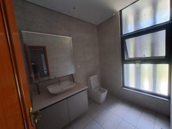 Arrenda-se flat T3 (1 suite) com anexo - TRIUNFO II