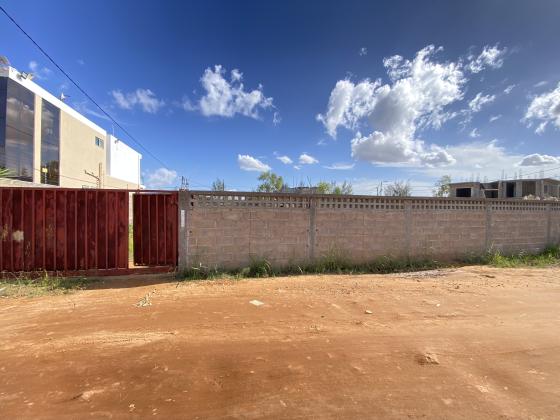 Venda/Transpasse de Terreno/Espaço 28/40 |Mapulene, Av.Marginal