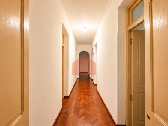 Vende-se moradia geminada T3 com anexo - B. POLANA