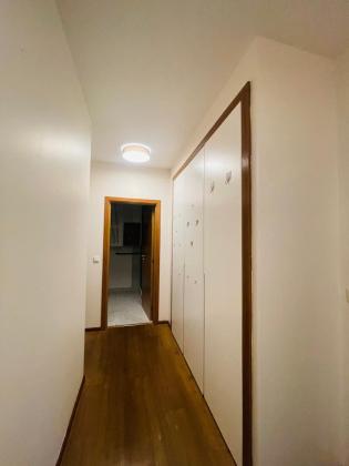 Vende-se flat T4 com vista ao mar, piscina e ginasio - MARITIMO