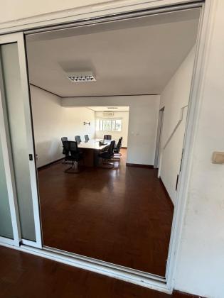 Vende-se moradia T5 (1 suite) com anexo - COOPq