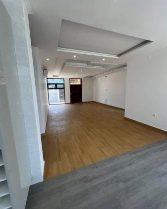 Vende-se moradia T5 (4 suites) com anexo - TRIUNFO