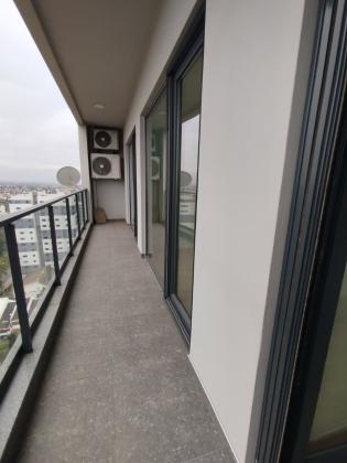 MOBILADA - arrenda-se flat T2 com piscina, ginasio e vista ao mar