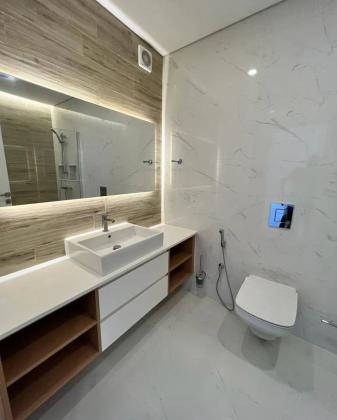 Vende-se flat T3 com piscina e ginasio - POLANA