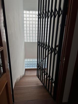 Arrenda-se moradia T6 (3 suites) com piscina e anexo T2 - TRIUNFO