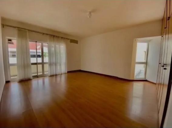 Vende-se moradia T4 (4 suites) com piscina e anexo - TRIUNFO VELHO