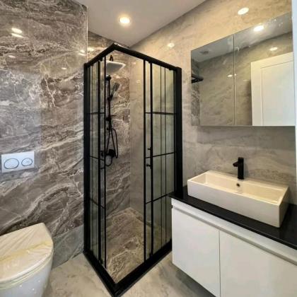 Vende-se flat T3 com vista ao mar e piscina - MARITIMO