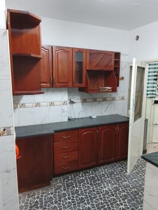 Arrenda-se flat T3 no 3⁰ andar - POLANA