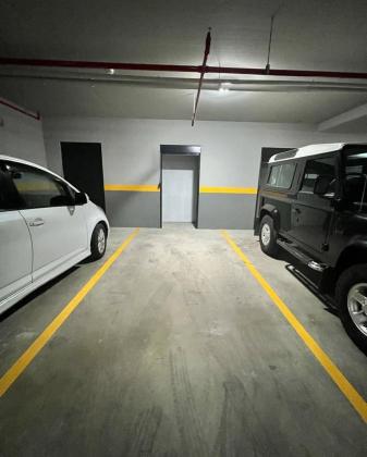 Vende-se flat T3 com piscina e ginasio - POLANA