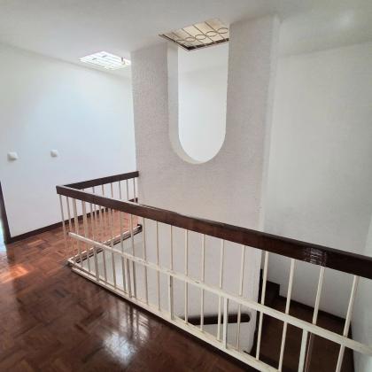 Arrenda-se Moradia T4 na Coop_Rua da França