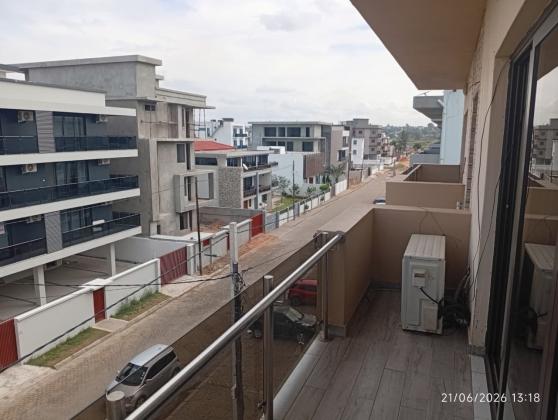 Vende-se Apartamento T3 no Condomínio Lua e Mar