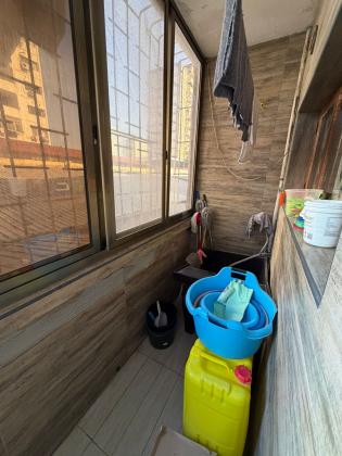 MOBILADA - Arrenda-se flat t3 no 1⁰ andar em predio curto - POLANA