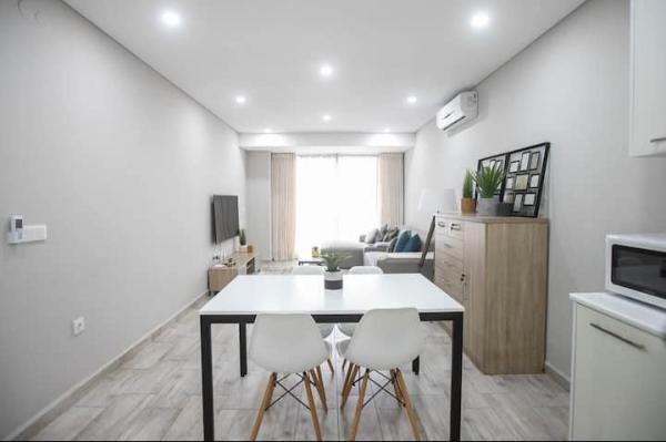 Vende-se flat T2 com piscina e ginasio - POLANA