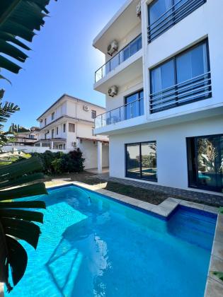 Vende-se moradia T5 (4 suites) com piscina e anexo