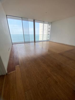 Vende-se flat T3 suite com piscian em predio novo - PLATINUM