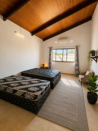 Vende-se Moradia T2 em Mapulene_Bairro Costa do Sol