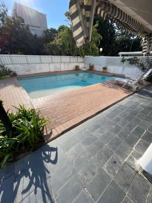 Vende-se moradia T6 com piscina e anexos - SOMMERSCHIELD