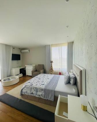 Vende-se moradia T4 com gerador, piscina e anexo - MAPULENE