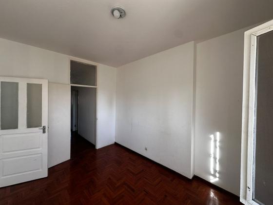 Vendemos flat T3 (1 suite) com elevador - POLANA
