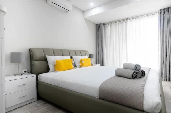 Vende-se flat T2 com piscina e ginasio - POLANA