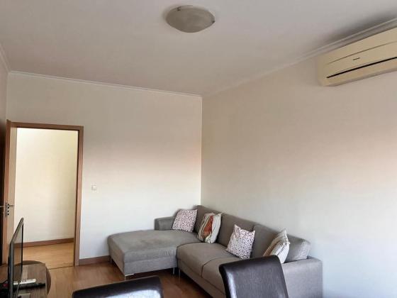 MOBIALDA - arrenda-se flat T1 em predio novo - POLANA