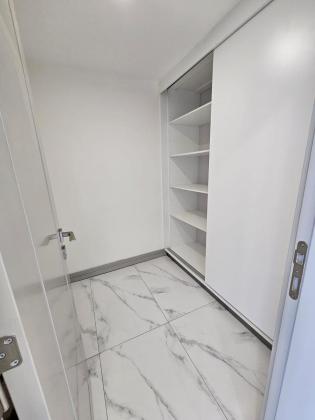 Arrenda-se flat T3 suite com piscina e ginasio - AV. MARGINAL