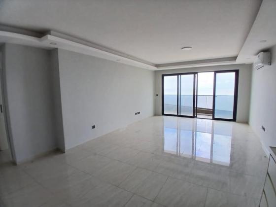 Vende-se flat T2 com gerdaor, piscina e ginasio - AV. MARGINAL
