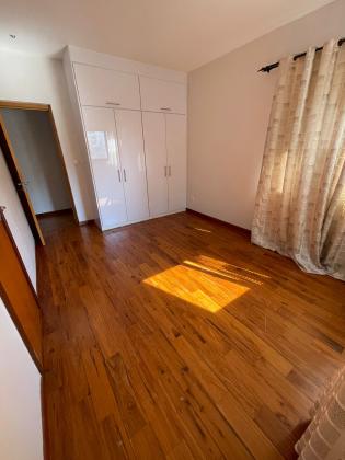 Vende-se moradia T4 (3 suites) com anexo - TRIFUNO VELHO