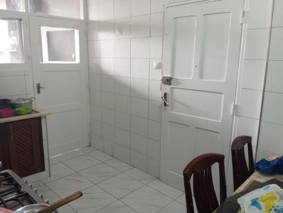 Vende-se flat T3 no 4⁰ andar - HOTEL ROYAL
