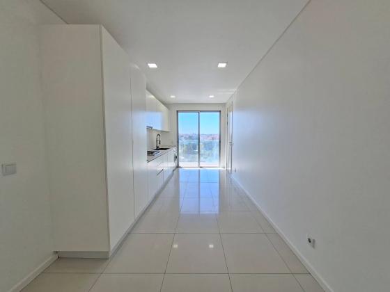 arrendo excelente apartamento de luxo no Zen