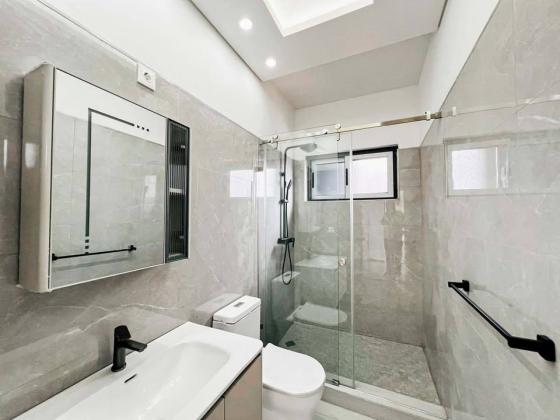 Vende-se moradia T6 com piscina e anexo