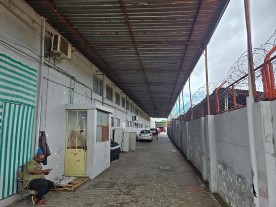 Armazem de 1500m² dentro da cidade - AV. MOCAMBIQUE