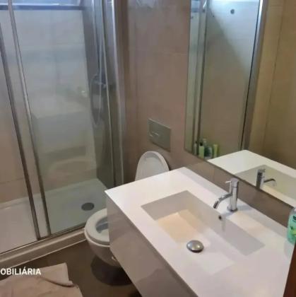 Arrenda-se flat T3 suite com piscina e ginasio - POLANA