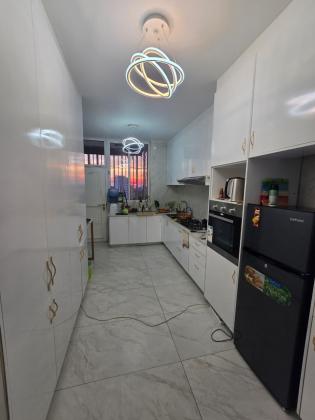 Vende-se flat T3 com vista ao mar e 2 elevadores - JULIUS NYERERE