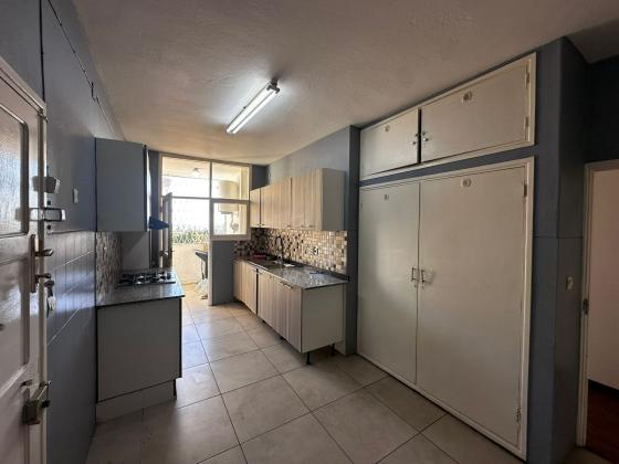 Vendemos flat T3 (1 suite) com elevador - POLANA
