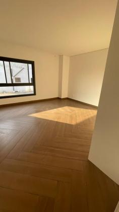 Vende-se moradia geminada T6 (3suites) com piscina e anexo