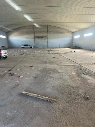 Infraestrutura comercial completa em 3hectares - MALHAMPSENE