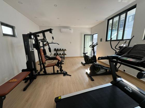Arrenda-se flat T3 com piscina e ginasio - JARDIM DOS NAMORADOS