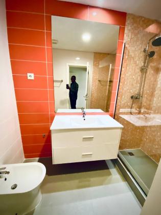 MOBILADA - arrenda-se flat T3 suites com piscina - POLANA