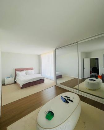 Vende-se moradia T4 com gerador, piscina e anexo - MAPULENE