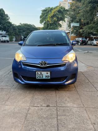 Toyota Ractis 2012 com Bodykit