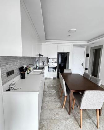Arrendamento de Apartamento Tipo 2 c/Mobilia | Park Moza, Av.Marginal