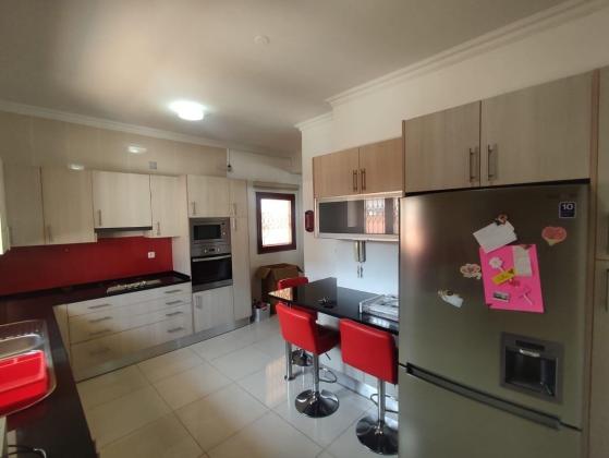 MOBILADA - vende-se moradia T3 com anexo