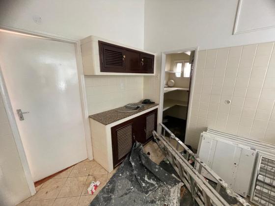 Vende-se moradia T3+1 com piscina e anexo - PARQUINHO