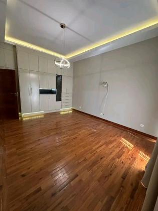 Arrenda-se moradia T4 com piscina e anexo - TRIUNFO