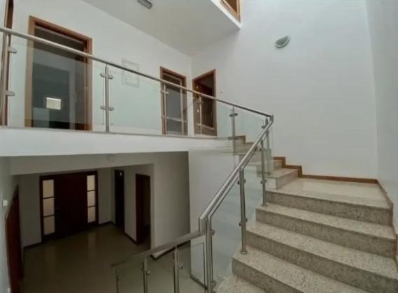 Vende-se moradia T4 (4 suites) com piscina e anexo - TRIUNFO VELHO