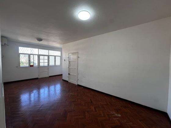 Vendemos flat T3 (1 suite) com elevador - POLANA