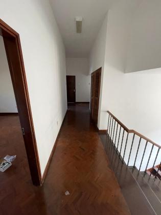 Moradia com 13 salas, piscina e anexo - SOMMERSCHIELD
